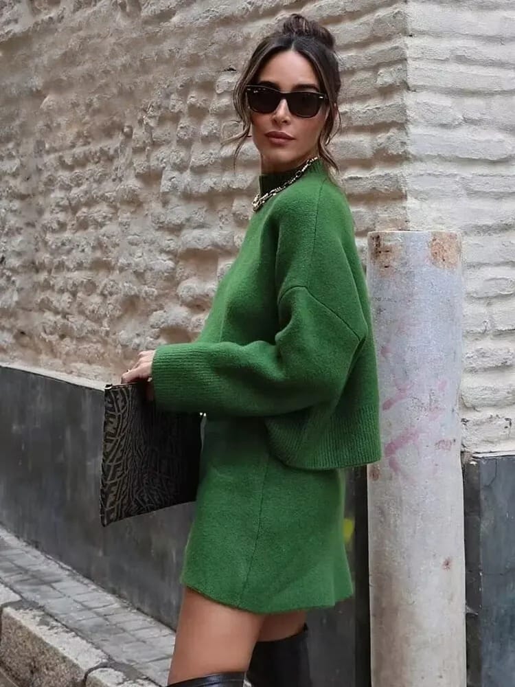 Conjunto Verde Outono Inverno Suéter e Minissaia Monocromática Toronto