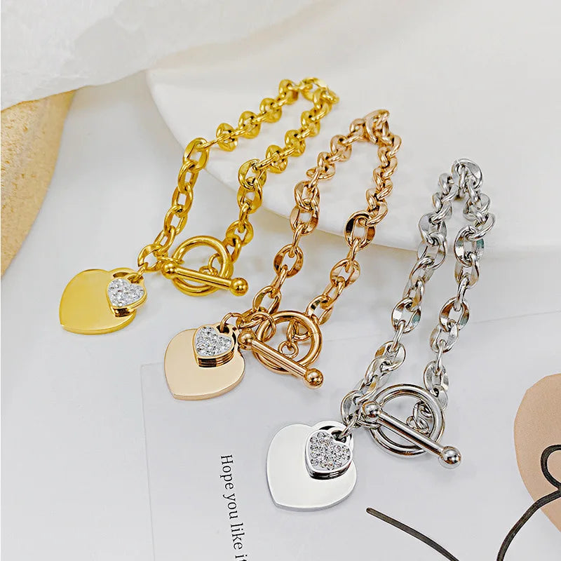 Pulseira Charmosa Para Mulheres Duplo Coração Cravejado Pedras Zircônias